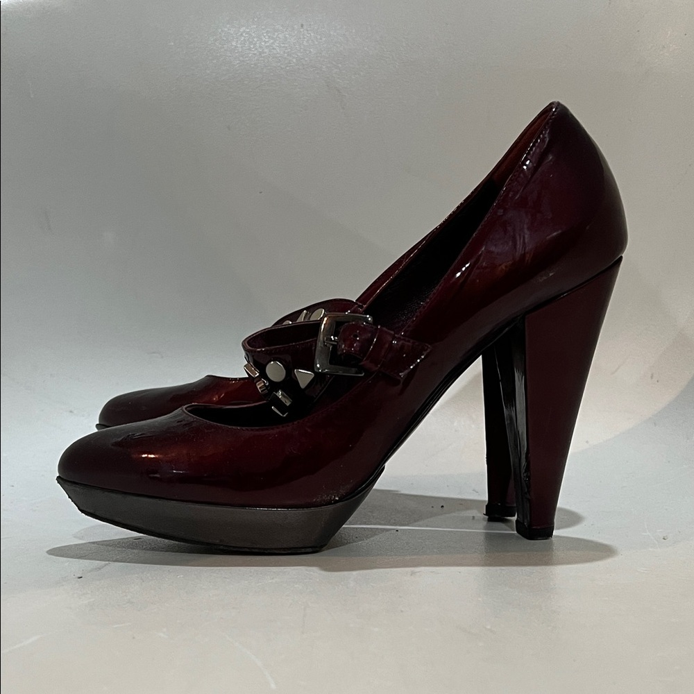 Chic Burgundy Mary Jane Platform Heels